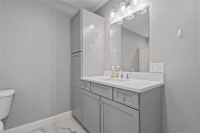 141 Old Main Street B, Lincoln, RI 02838