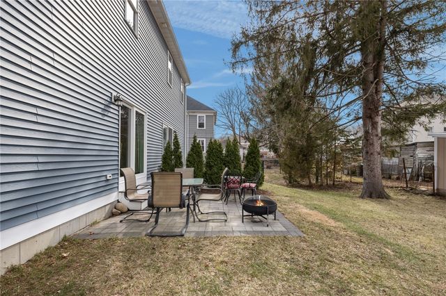 141 Old Main Street B, Lincoln, RI 02838