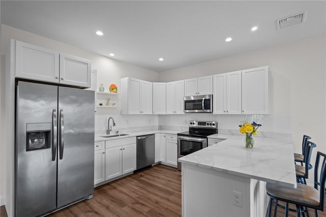 141 Old Main Street B, Lincoln, RI 02838