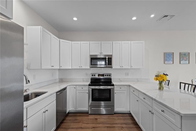 141 Old Main Street B, Lincoln, RI 02838