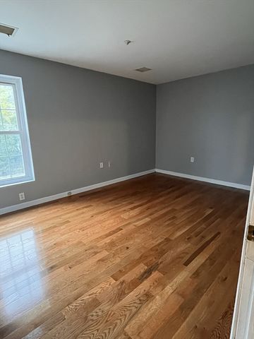 242 Park Avenue 5, Revere, MA 02151