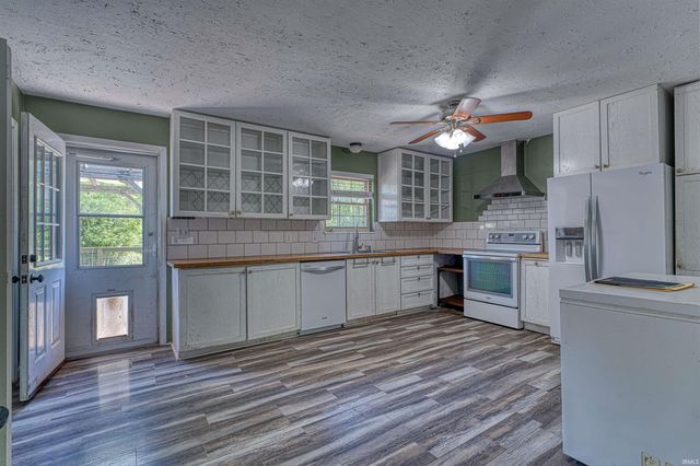 3794 Honeysuckle Drive, Boonville, IN 47601