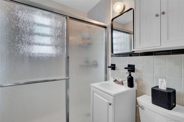 25403 74th Avenue A 2, Glen Oaks, NY 11004