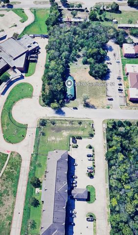 5070 Sunflower Street, Houston, TX 77033