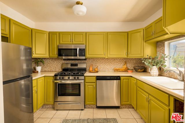 3607 Marathon Street, Los Angeles, CA 90026