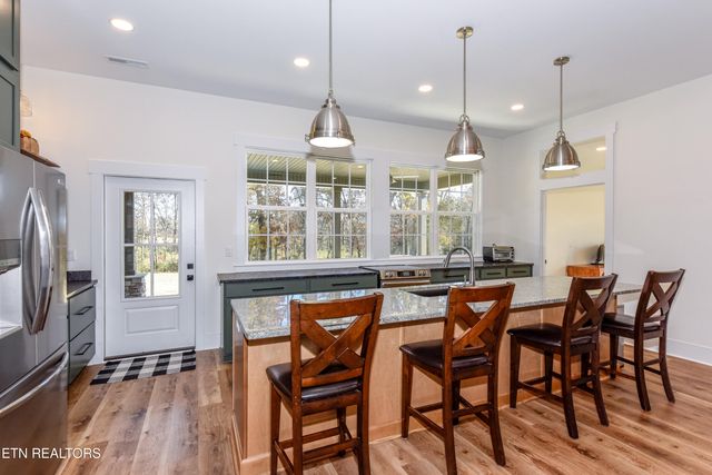 910 Sophie Drive, Greenback, TN 37742