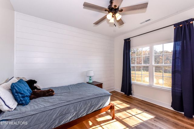 910 Sophie Drive, Greenback, TN 37742