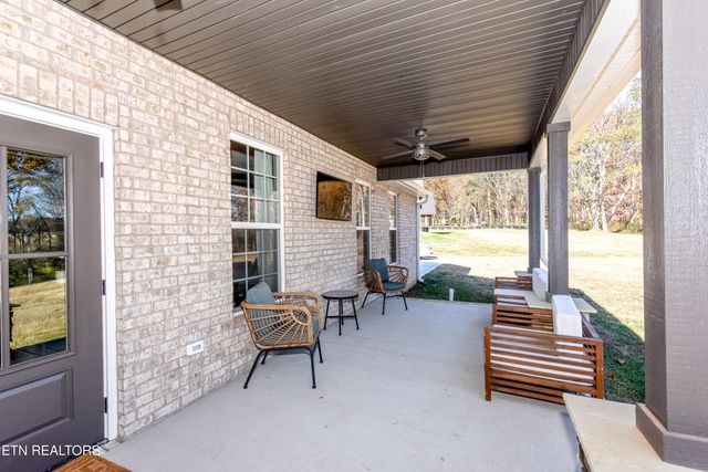 910 Sophie Drive, Greenback, TN 37742