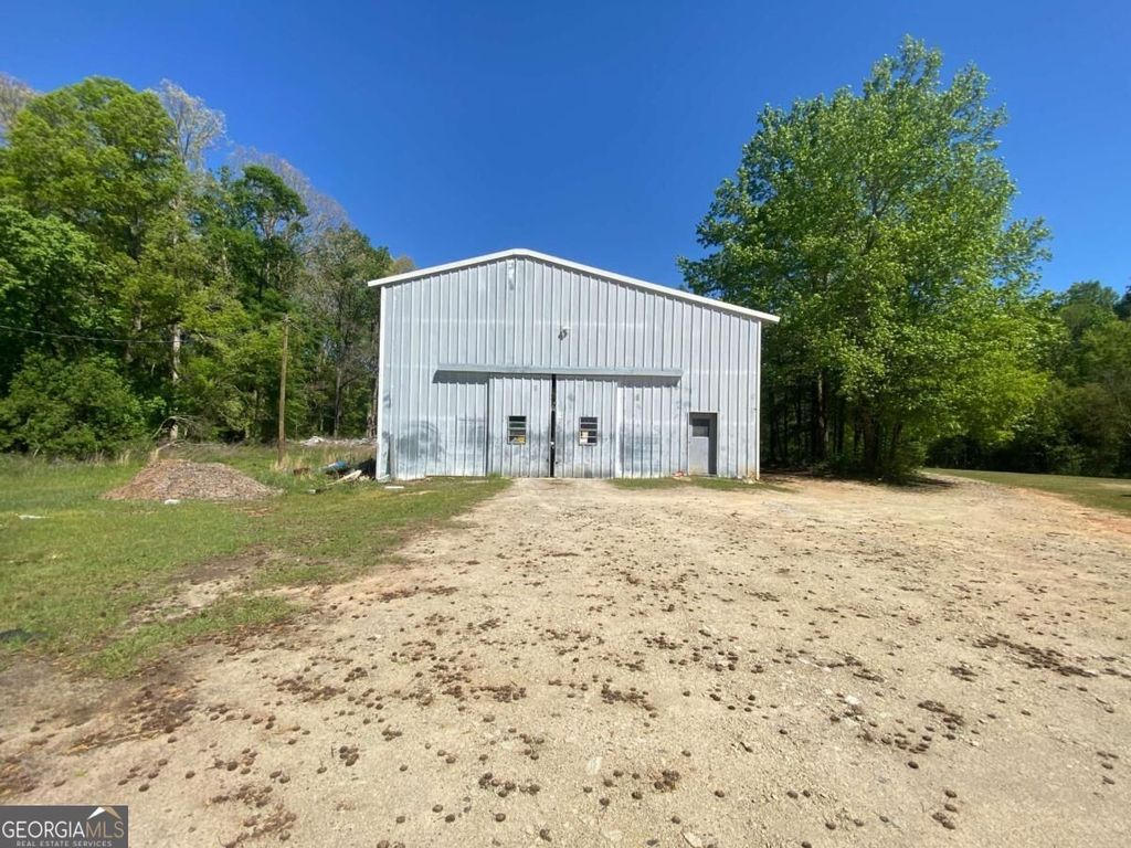 2304 Hartwell Highway, Elberton, GA 30635 — exterior
