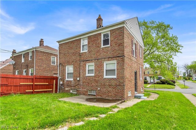 5440 Hollywood Avenue, Maple Heights, OH 44137