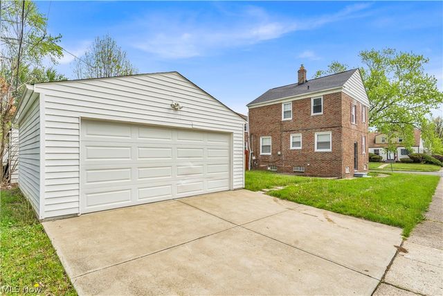 5440 Hollywood Avenue, Maple Heights, OH 44137
