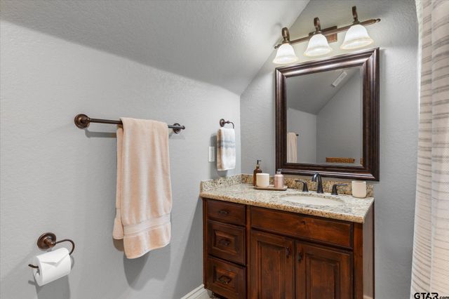 3903 Clarkway Place, Longview, TX 75605