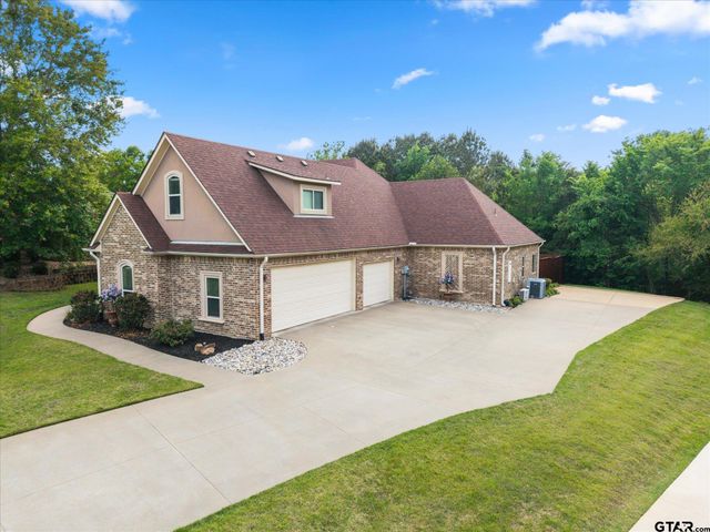 3903 Clarkway Place, Longview, TX 75605