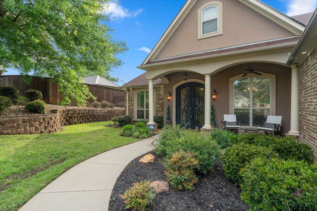 3903 Clarkway Place, Longview, TX 75605