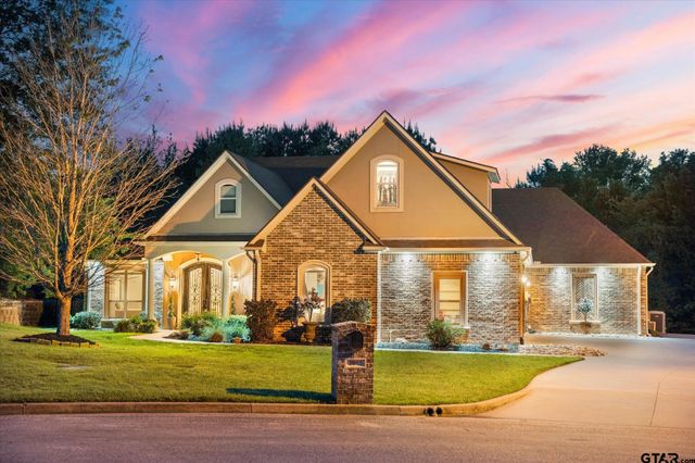 3903 Clarkway Place, Longview, TX 75605