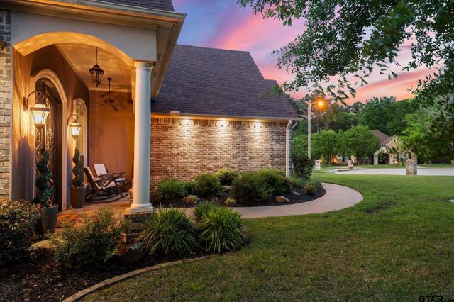 3903 Clarkway Place, Longview, TX 75605