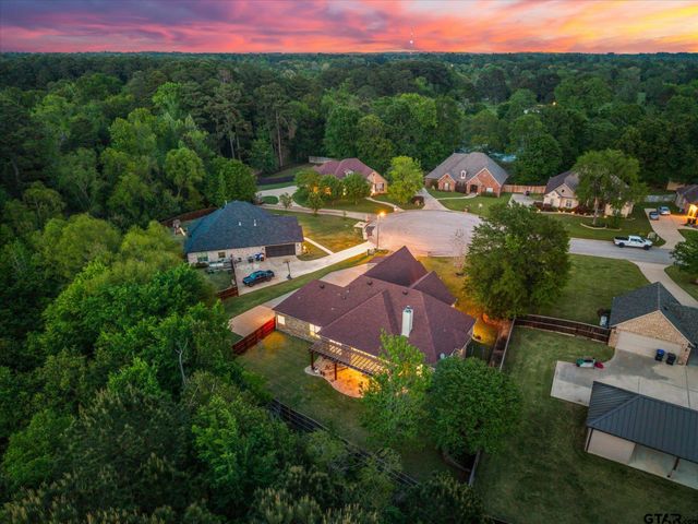 3903 Clarkway Place, Longview, TX 75605