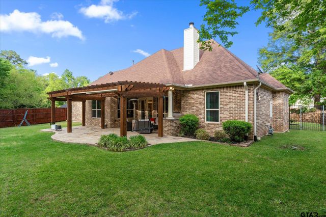 3903 Clarkway Place, Longview, TX 75605