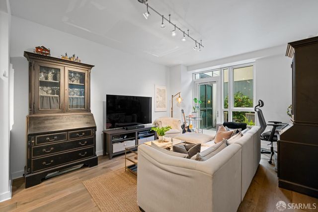 1688 Pine Street W201, San Francisco, CA 94109
