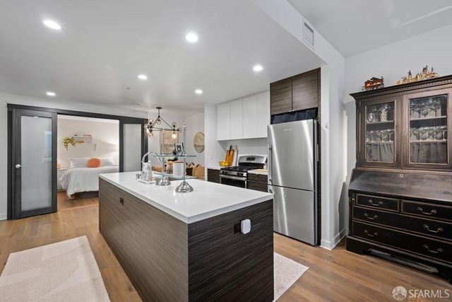 1688 Pine Street W201, San Francisco, CA 94109