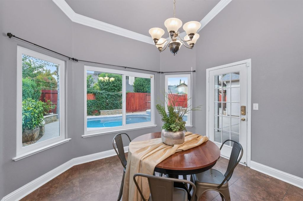 Image 22 of property listing at 220 W Serena Avenue, Clovis, CA 93619