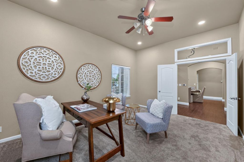Image 26 of property listing at 220 W Serena Avenue, Clovis, CA 93619