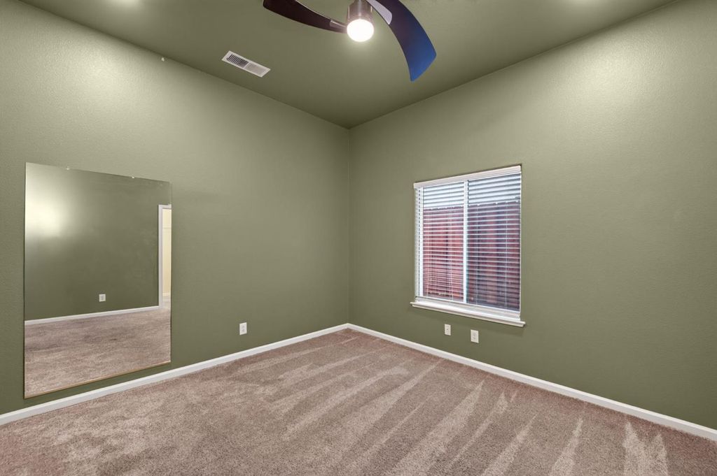 Image 35 of property listing at 220 W Serena Avenue, Clovis, CA 93619