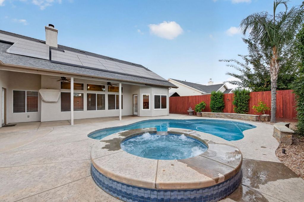 Image 50 of property listing at 220 W Serena Avenue, Clovis, CA 93619