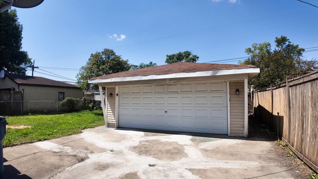 11604 S Kenneth Avenue, Alsip, IL 60803
