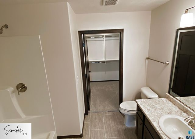 523 Brookside Pl Place, Harrisburg, SD 57032