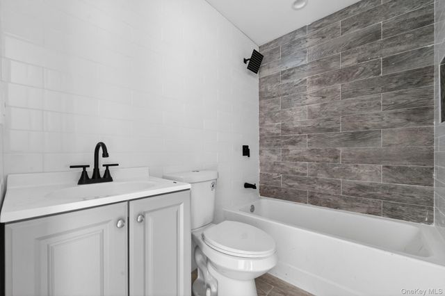 1657 Tillotson Avenue, Bronx, NY 10469