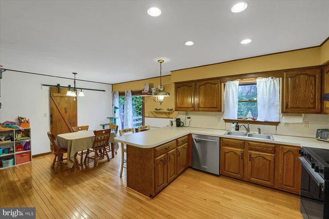 768 DRY HOLLOW RD, Warriors Mark, PA 16877