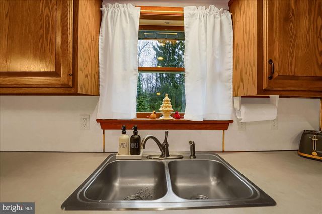 768 DRY HOLLOW RD, Warriors Mark, PA 16877