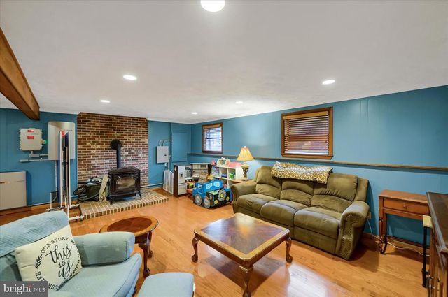 768 DRY HOLLOW RD, Warriors Mark, PA 16877