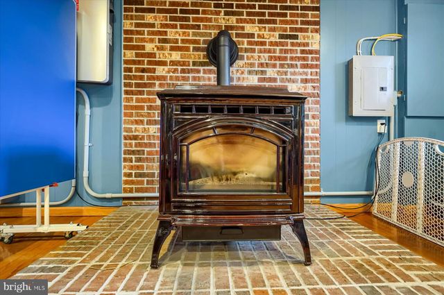 768 DRY HOLLOW RD, Warriors Mark, PA 16877