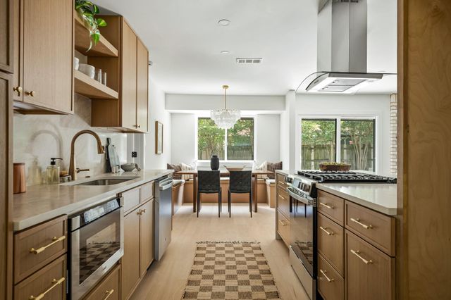 2605 Edenwood DR, Austin, TX 78745
