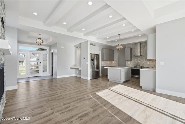 3294 W Giovanni LN, Hayden, ID 83835