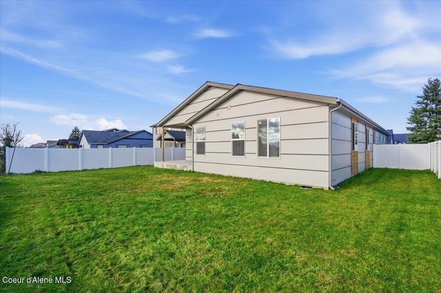 3294 W Giovanni LN, Hayden, ID 83835