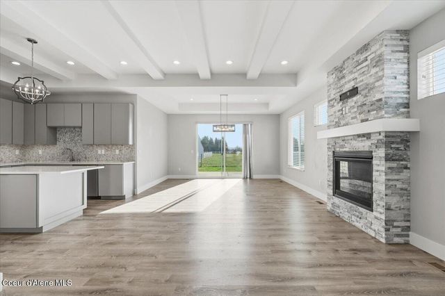 3294 W Giovanni LN, Hayden, ID 83835