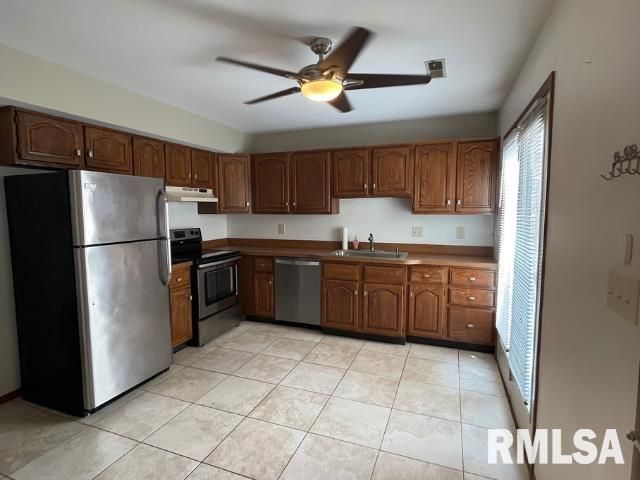 2606 GAYLORD Avenue, Springfield, IL 62704