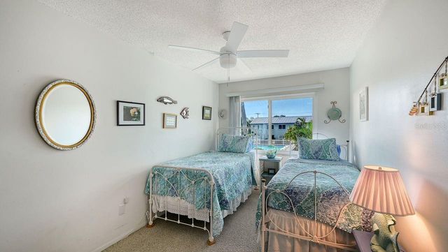 10125 W MANATEE AVENUE W D2, Bradenton, FL 34209