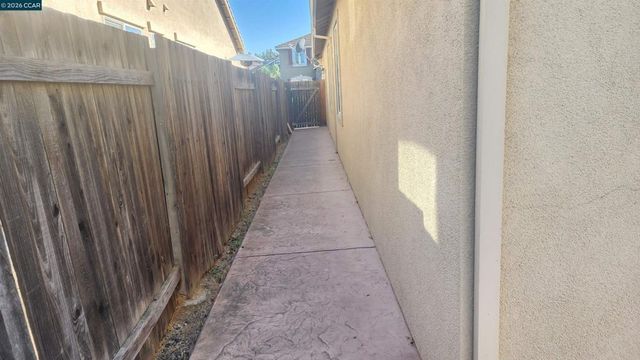2104 Truman Lane, Oakley, CA 94561