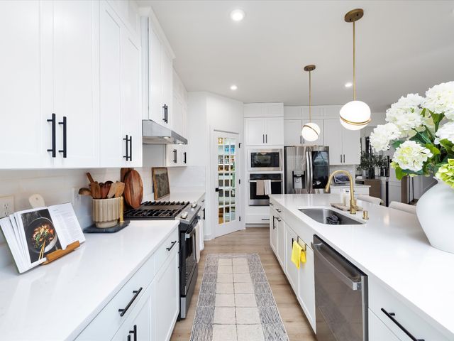 6554 Palm Warbler Dr, Murfreesboro, TN 37128