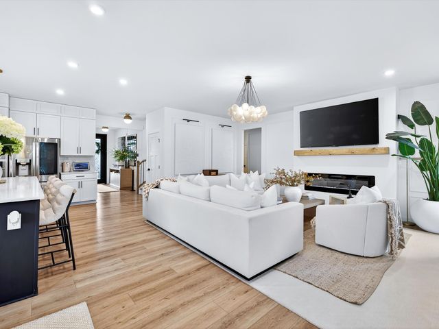 6554 Palm Warbler Dr, Murfreesboro, TN 37128