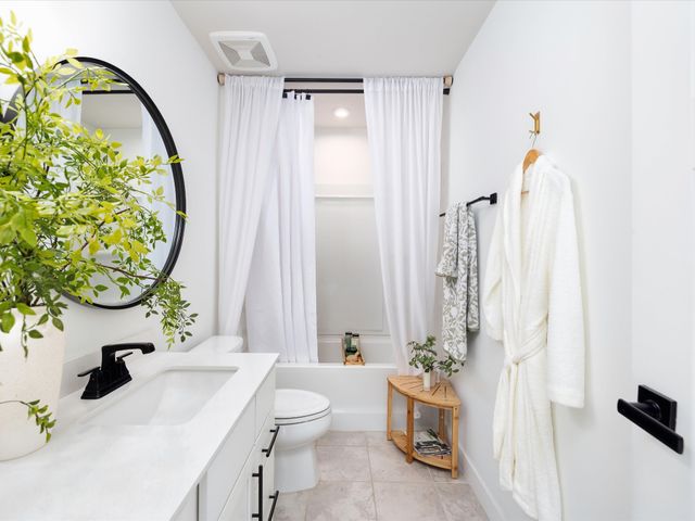 6554 Palm Warbler Dr, Murfreesboro, TN 37128