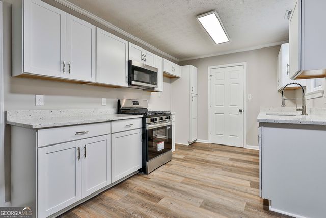 172 Willow Springs Lane, Stockbridge, GA 30281