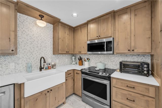 9251 Grimes Drive, Rogers, AR 72756