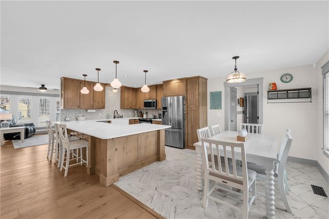 9251 Grimes Drive, Rogers, AR 72756