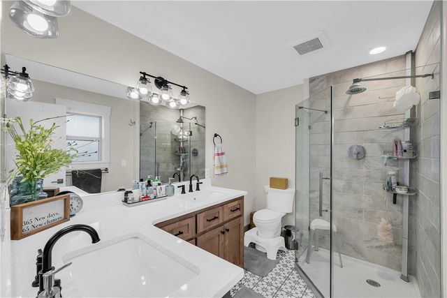 9251 Grimes Drive, Rogers, AR 72756