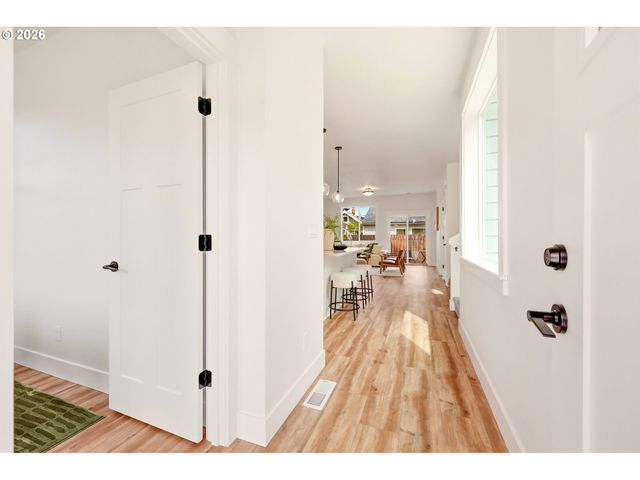 6336 Se 84TH Pl, Portland, OR 97266